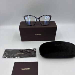 Tom Ford FT5812-B 055-53 Eyeglasses 140